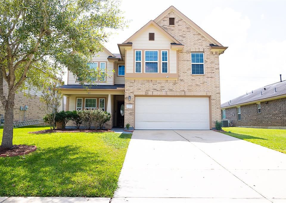 1st image of 18307 Cimmaron Oak Ln