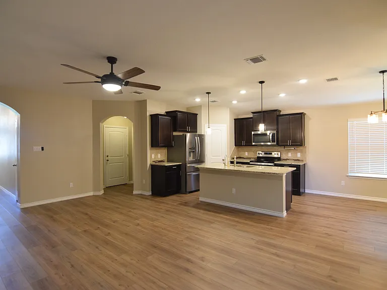 5914 Galveston Rd — Photo 6