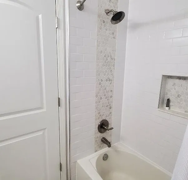 2219 Dixon St — Photo 15