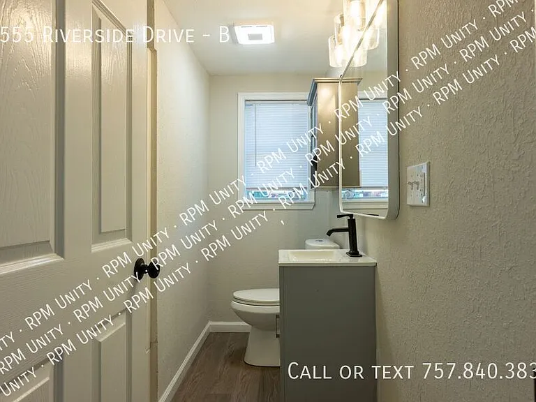 3555 Riverside Dr #B — Photo 5