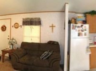 672 Oak Tree Rd, Seguin, TX 78155