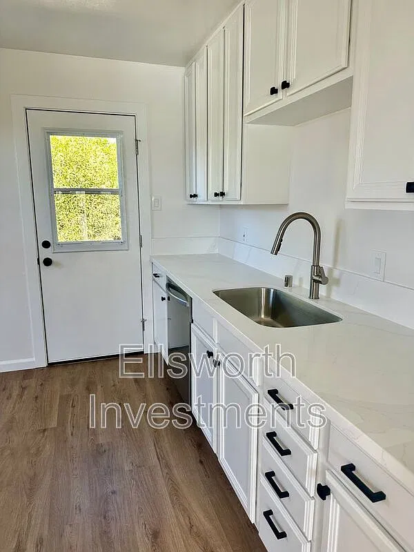 1 bed, 1.0 bath, 525 sqft, $2,495 — Photo 3