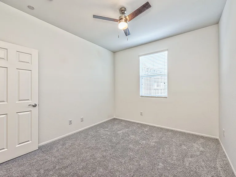 624 Sedum Ave — Photo 11