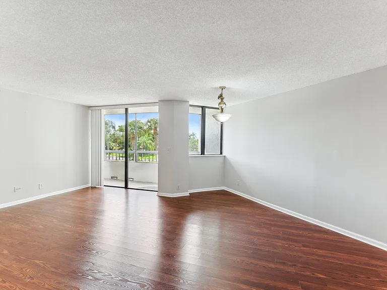 6463 La Costa Dr #201 — Photo 8