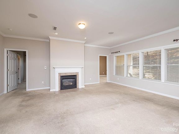 4th image of 3016 Gilroy Dr