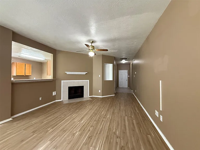 17318 Glenmorris Dr — Photo 3