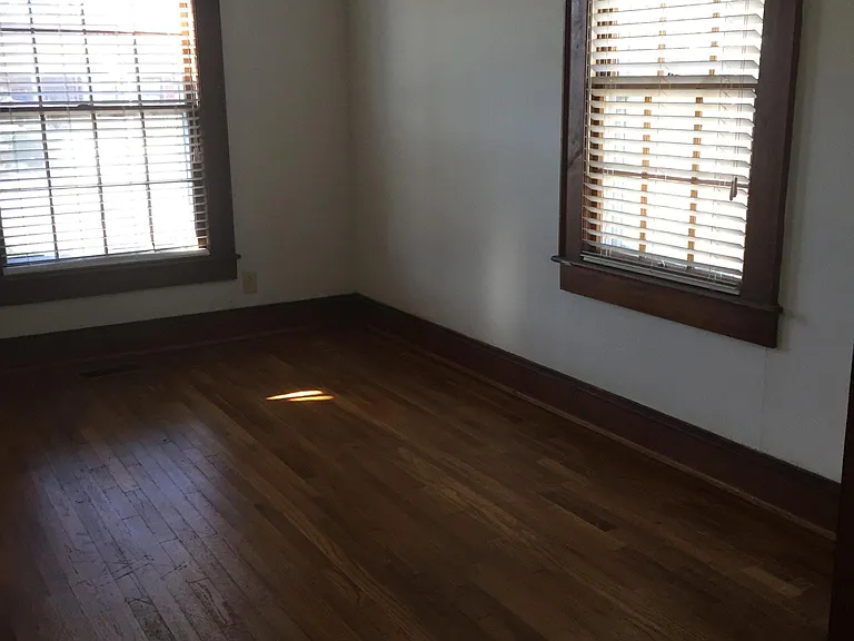 2938 N Lookout St — Photo 3
