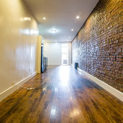 Rented by Nooklyn NYC LLC | media 21