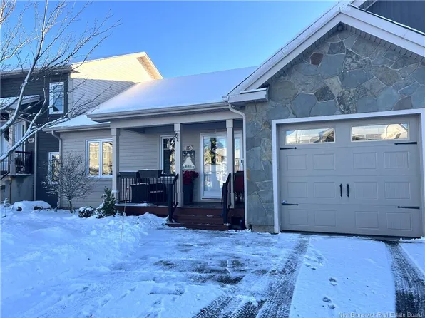 19 Perfection Ln #118, Dieppe, NB E1A 9H1