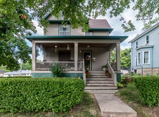 904 8th St, Nevada, IA 50201