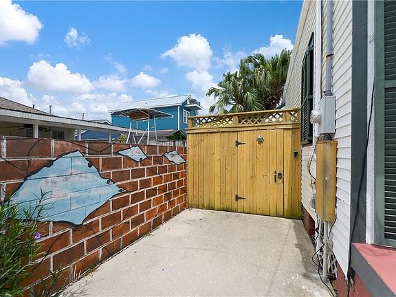 4th image of 814 Nunez St
