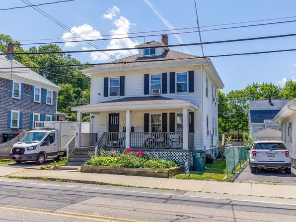 36 Oak St, Plymouth, MA 02360
