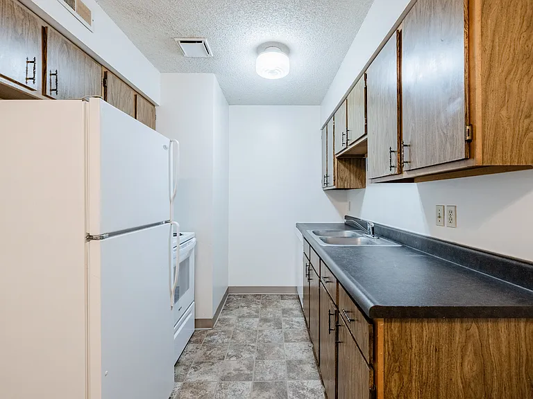 1528 C St #5 — Photo 6