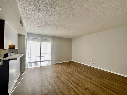 126 Scott St Photo 1