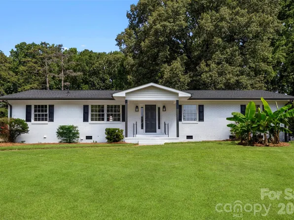 5421 Maplewood Ln, Charlotte, NC 28227