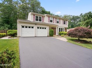 11 Hazelwood Ct, Howell, NJ 07731