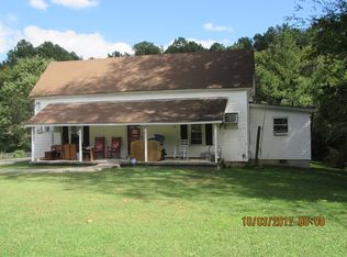 555 Crown Lake Dr SE, Dalton, GA 30721