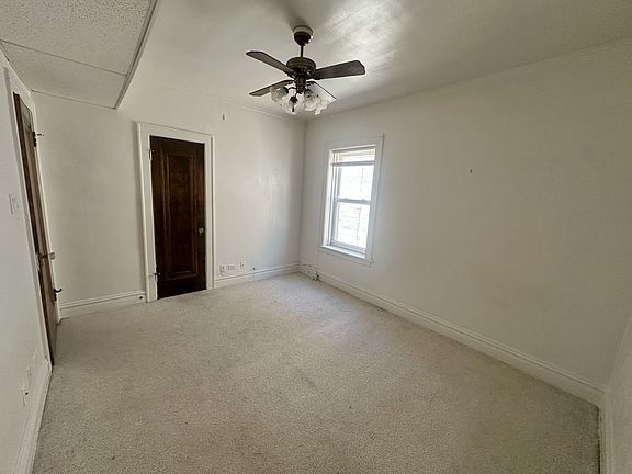 5th image of 6229 N Claremont Ave APT 2