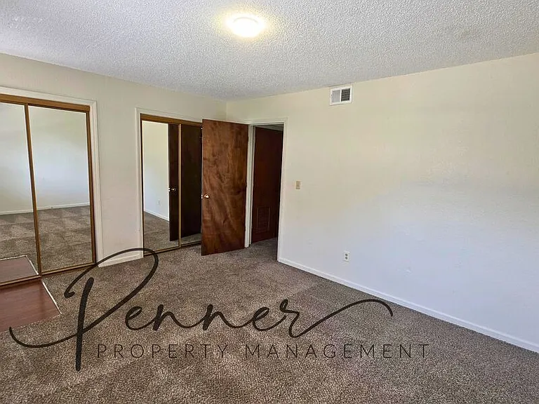 150 NW Zaun Ave — Photo 6