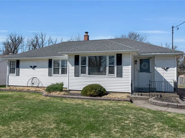 74 Grant St, Lancaster, NY 14086