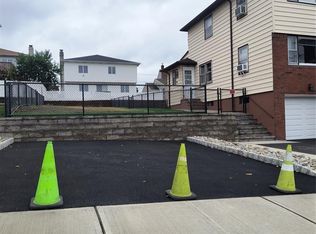 148 12th St, Wood Ridge, NJ 07075