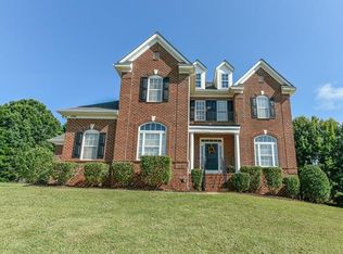 8300 Avanti Dr, Waxhaw, NC 28173