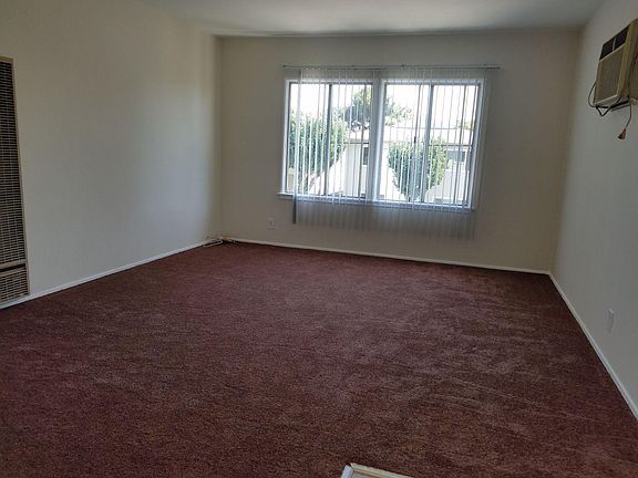 2nd image of 177 W Elmwood Ave APT D