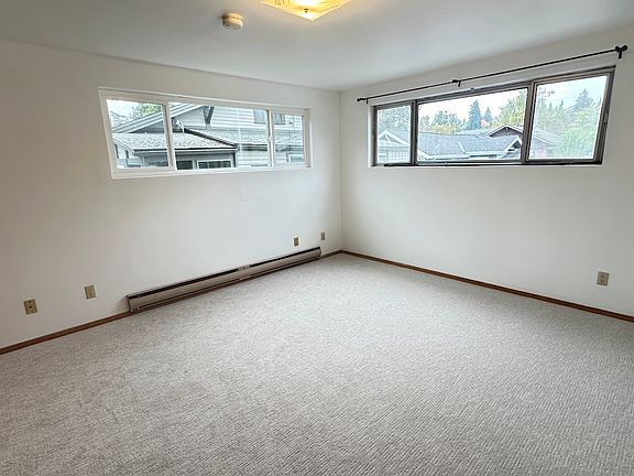 5th image of 1605 43rd Ave E APT 102