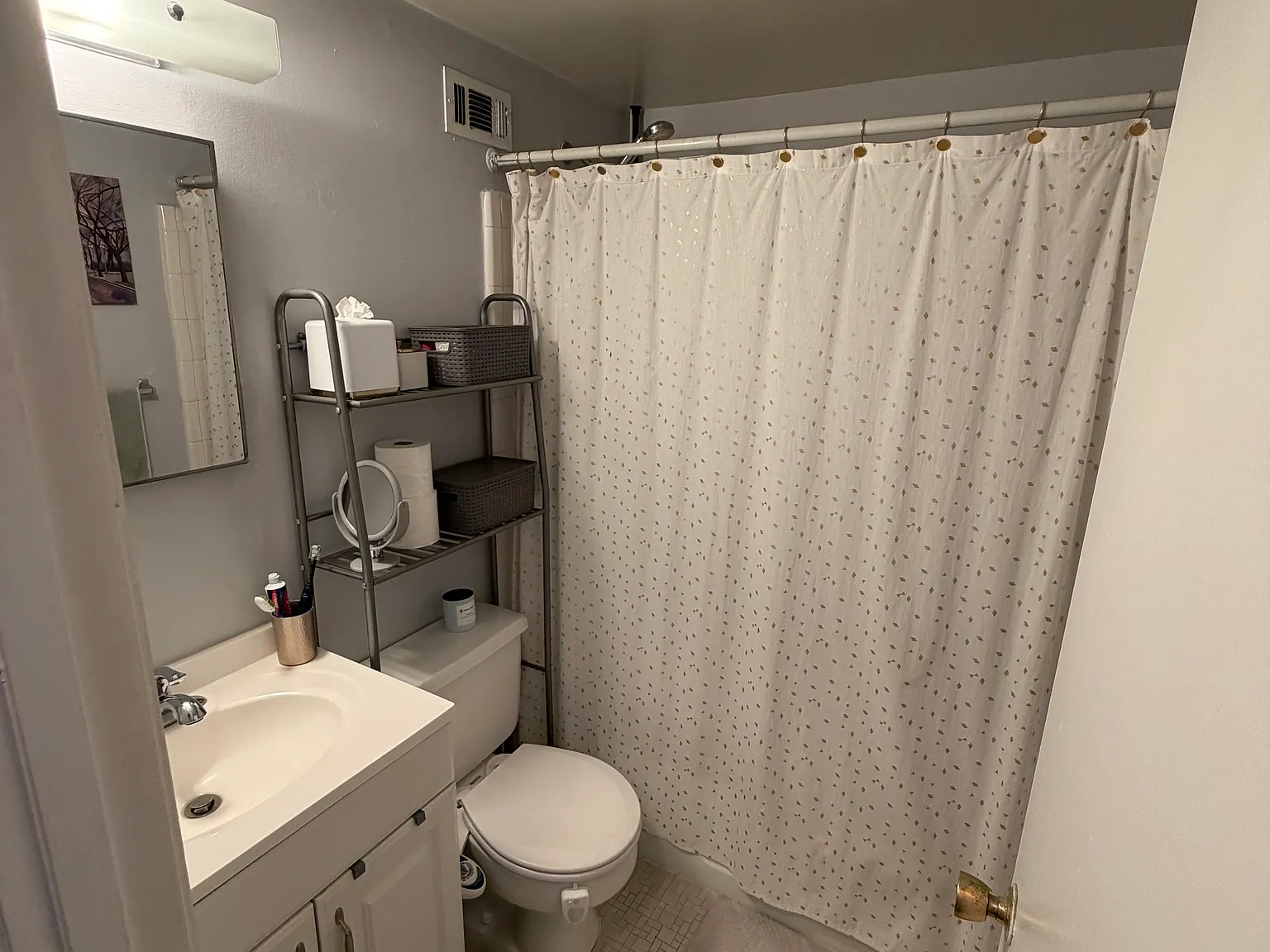 1 bed, $2,200 — Photo 4
