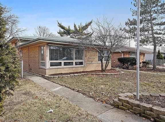 3rd image of 10251 S Spaulding Ave