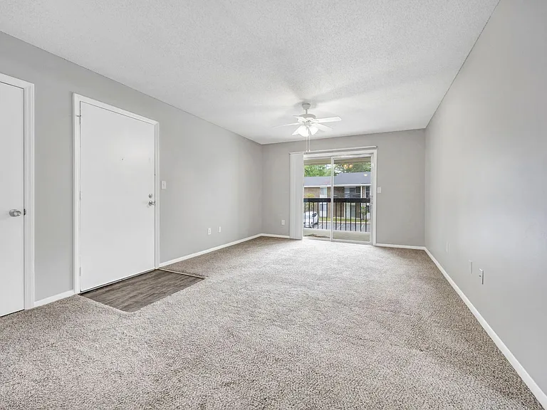 Landmark Woods Apartment Homes — Photo 47