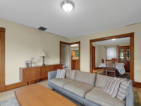 4th image of 183 Jewett Hill Rd