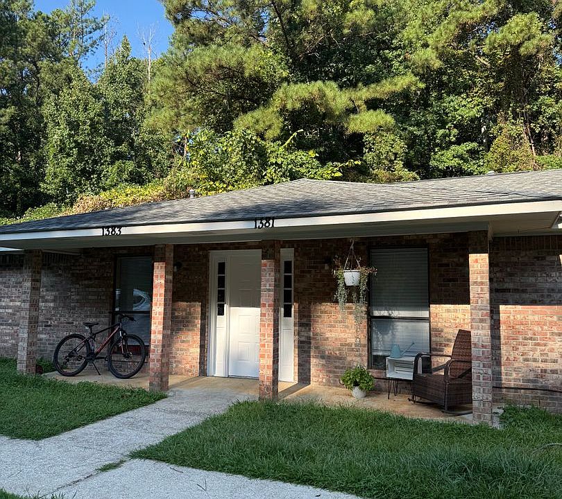 1st image of 1381 Hampton Dr