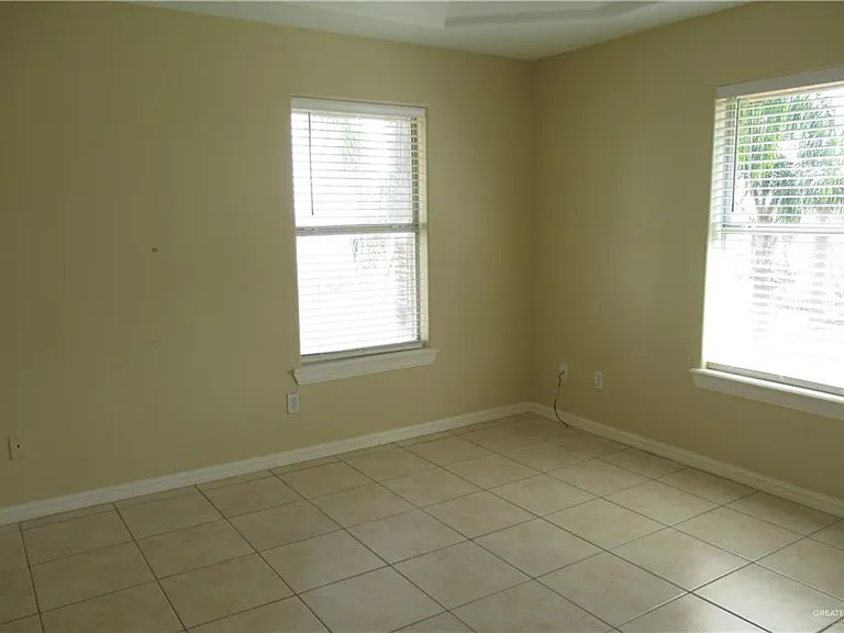 3307 Santa Teresa — Photo 21