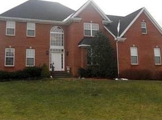 5875 Highland Hills Dr, Westerville, OH 43082