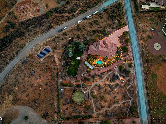 5th image of 2665 S Peaktop View Drive