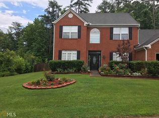 842 Shadow Lakes Dr, Lithonia, GA 30058