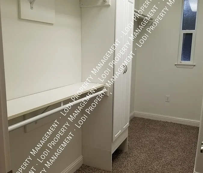 18640 Chestnut St — Photo 13