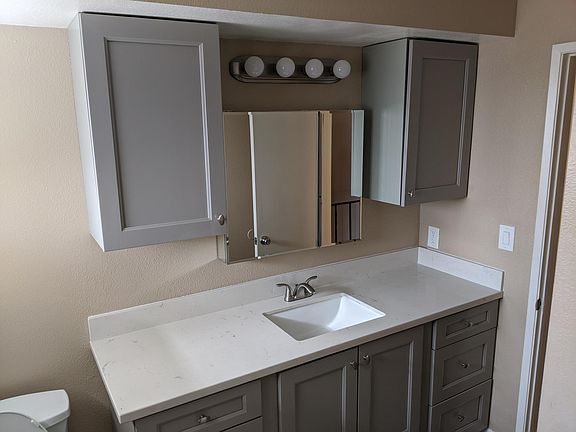 4th image of 615 Lemar Park Dr APT C