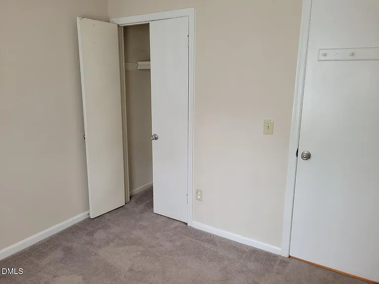 304 Holtz Ln — Photo 23