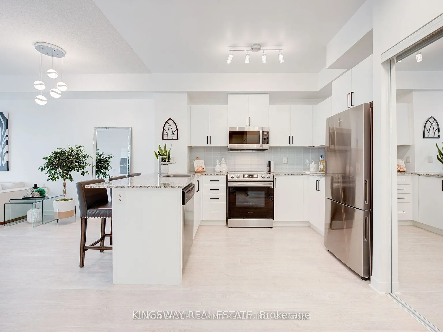 1 bed, $2,200 — Photo 4