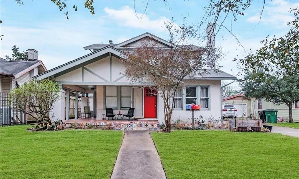 3 bed, 2.0 bath, 1527 sqft, $2,050 — Photo 1