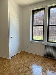 Rented by M.Grossman R.E. Management