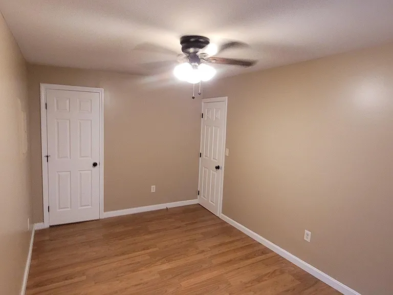 391 Putnam Pike #C — Photo 24
