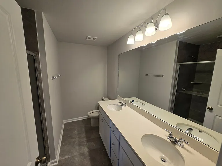 611 Glen Clova — Photo 23