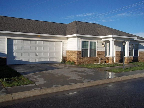 3rd image of 102 River Oaks #102