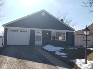 133 Heathgate Rd, Montgomery, IL 60538