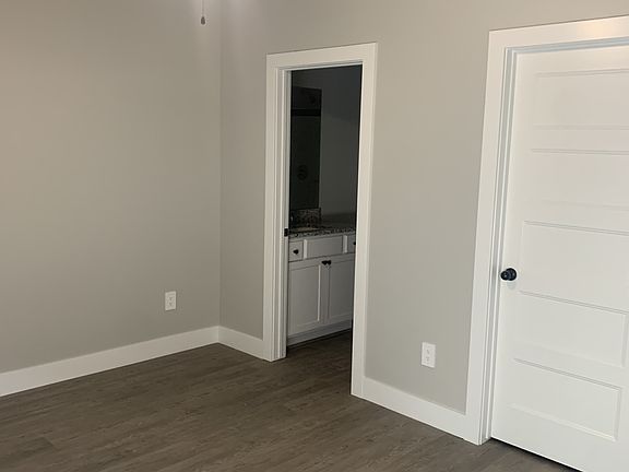 4th image of 1425 W 37th St N #1