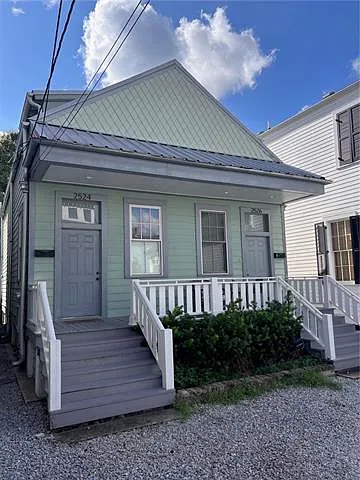 2526 Upperline St — Photo 1