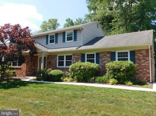 460 Springfield Dr, Southampton, PA 18966